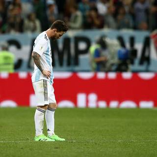 Messi sad wallpaper