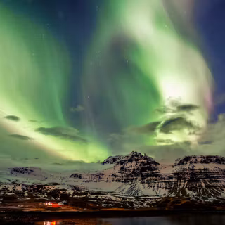 Night sky northern lights wallpaper