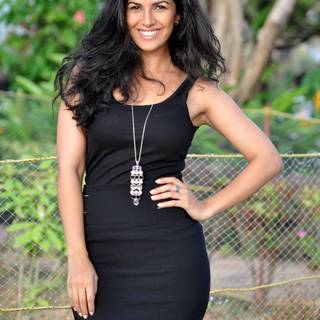 Nimrat Kaur wallpaper