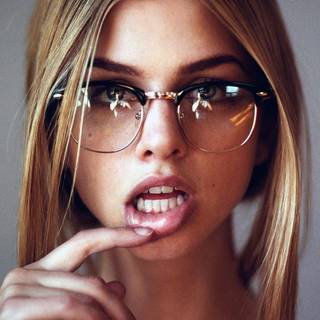 Girls Supreme wallpaper