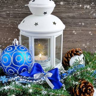 Winter lanterns and ornaments wallpaper