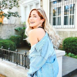 Pilar Pascual wallpaper