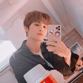 Yangyang Wayv wallpaper