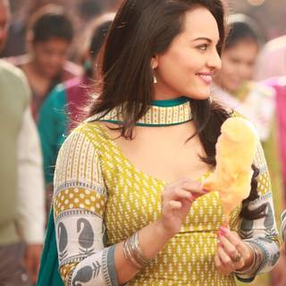 Akshay Kumar and Sonakshi Sinha wallpaper