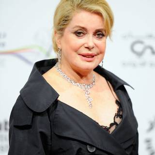 Catherine Deneuve wallpaper