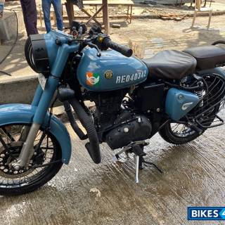 Royal Enfield Signals wallpaper