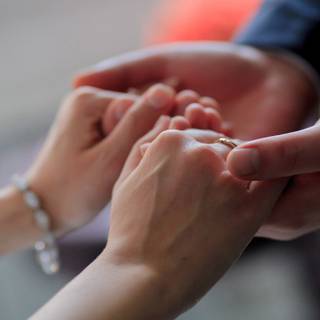 Couples hands wallpaper