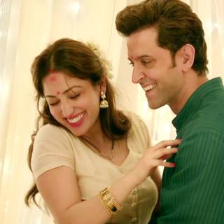 Hrithik Roshan and Yami Gautam wallpaper