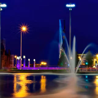 Night winter fountain wallpaper