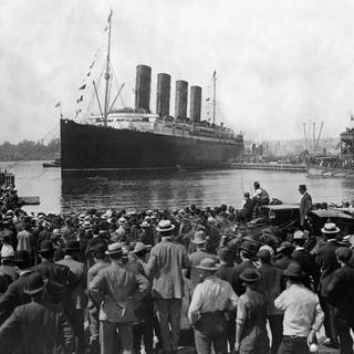 RMS Lusitania wallpaper