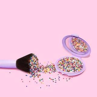 Aesthetic makeup wallpaper