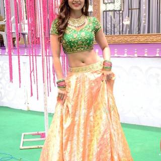 Karishma Pardesi wallpaper