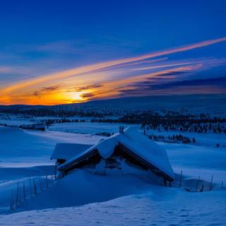 Winter mountain morning wallpaper