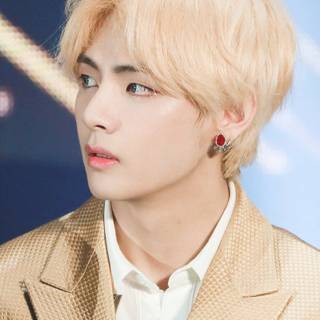 Blonde Jungkook wallpaper