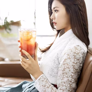 Go Yoon Jung wallpaper