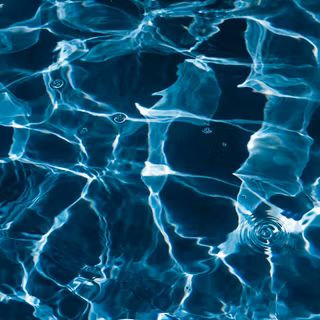 Pool of water wallpaper