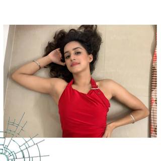 Sargun Kaur Luthra wallpaper