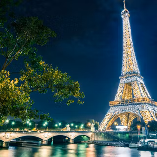 Eiffel Tower wallpaper