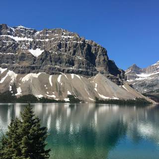 Bow Lake Alberta wallpaper