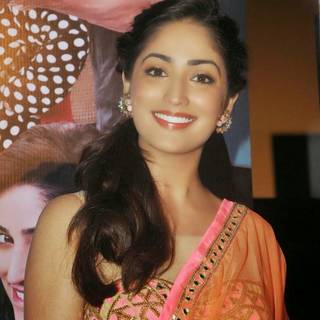 Varun Dhawan and Yami Gautam wallpaper