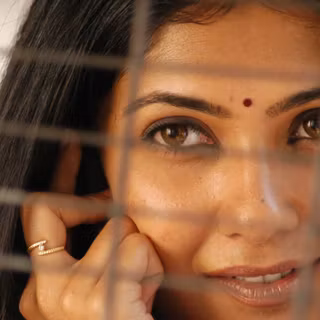 Kamalinee Mukherjee wallpaper