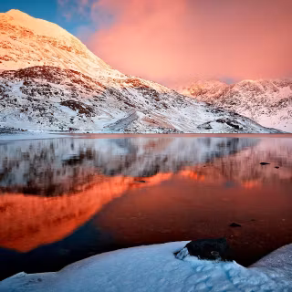 Winter sunset mountain lake wallpaper