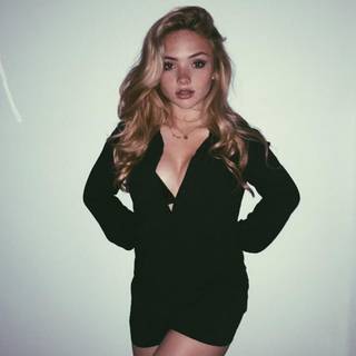 Natalie Alyn Lind wallpaper