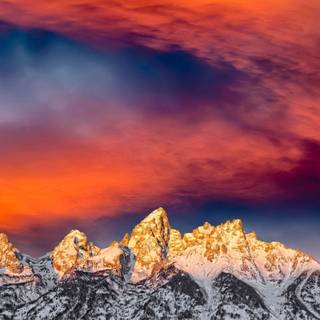 Mountain peak wallpaper