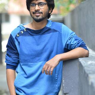 Hushaaru movie wallpaper