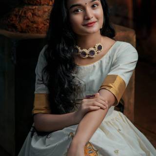 Meenakshi Anoop wallpaper