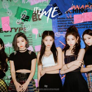 Itzy aesthetic wallpaper