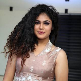 Faria Abdullah wallpaper