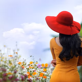 Women with flowers wallpaper