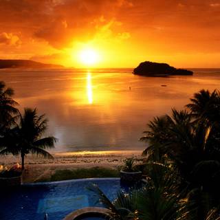 Hawaiian sunsets on the beach wallpaper