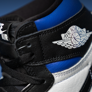 Air Jordan 1 retro blue wallpaper