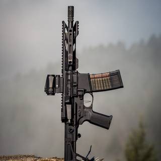 Free Fire weapons wallpaper