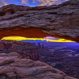 Navajo Arch Utah wallpaper