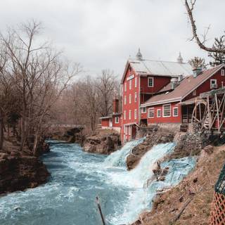 House by the river wallpaper