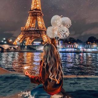 Girl Paris wallpaper