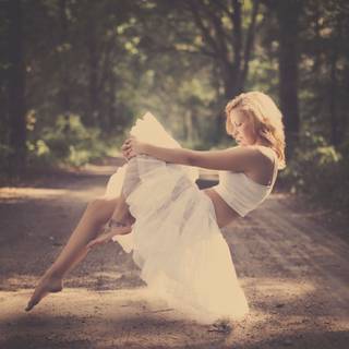 Floating women wallpaper