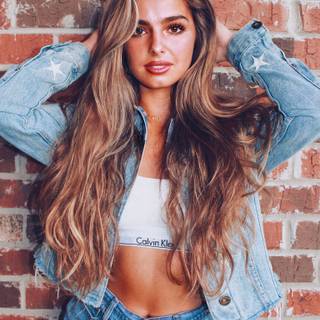Addison Rae 2021 wallpaper