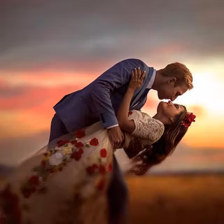 Morning couple wallpaper