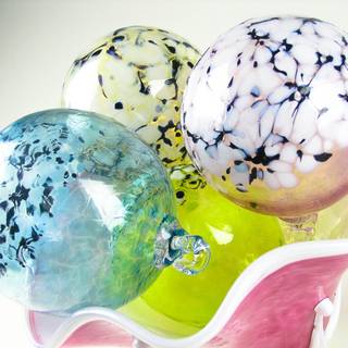 Nature balls wallpaper