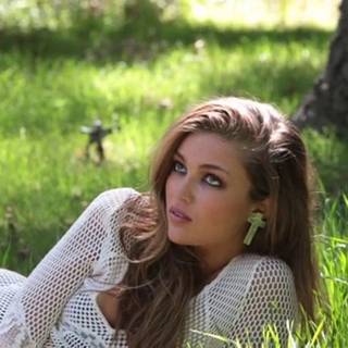 Lili Simmons wallpaper