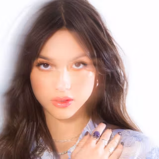 Deja Vu Olivia Rodrigo wallpaper