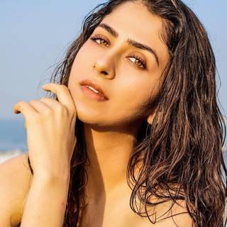 Malvika Raaj wallpaper