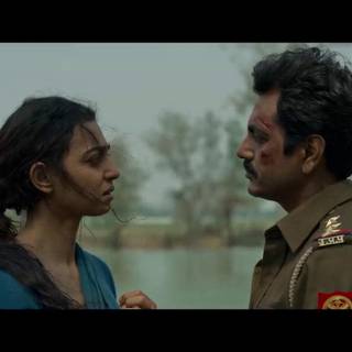 Raat Akeli Hai wallpaper