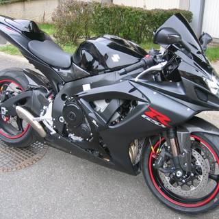 Suzuki GSX-R600 wallpaper