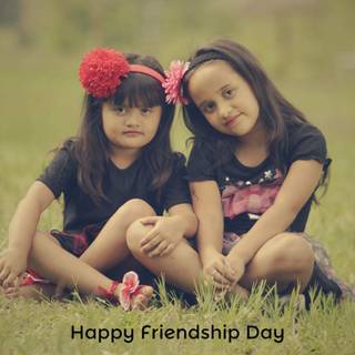 Girls friendship wallpaper