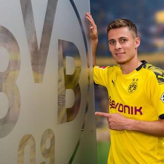 Thorgan Hazard wallpaper
